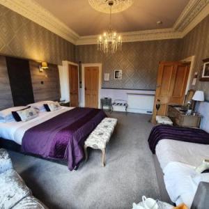 Lauderville guest house 
