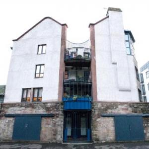 The Malt Kiln Apartment Edinburgh Old Town 3 Bedroom Parking previously McDonald Residence in Edinburgh