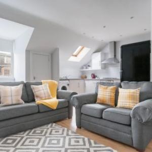High Street Apartment Edinburgh