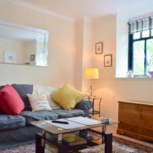 2 Bedroom Apartment In Converted Church Edinburgh 