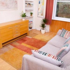 Bright 1 Bedroom Edinburgh Apartment 