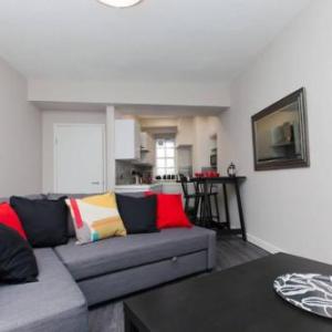 1 Bedroom Apartment With Balcony in Royal Mile Edinburgh