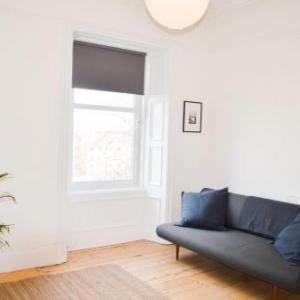 Contemporary 1 Bedroom Edinburgh Flat Edinburgh