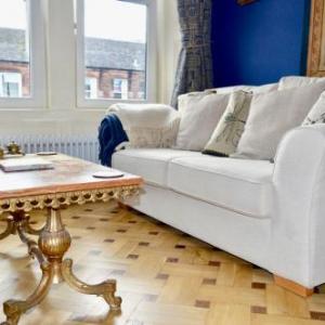 Imperial Themed Boutique 1 Bedroom Flat off Leith Walk