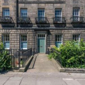 Gayfield Place