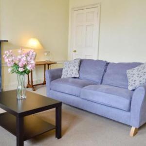 Central 2 Bedroom Flat in Edinburgh 