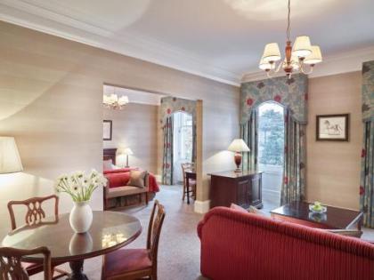The Edinburgh Residence - image 14