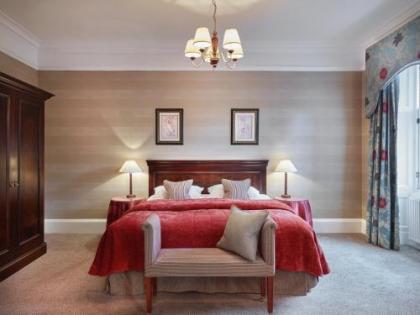 The Edinburgh Residence - image 17