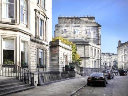 The Edinburgh Residence - image 9