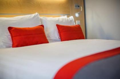 Holiday Inn Express Edinburgh – Royal Mile - image 5