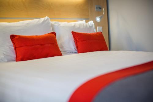 Holiday Inn Express Edinburgh – Royal Mile - image 5