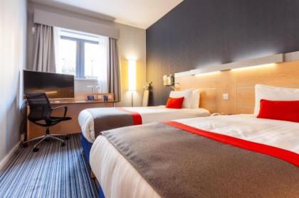 Holiday Inn Express Edinburgh – Royal Mile - image 7