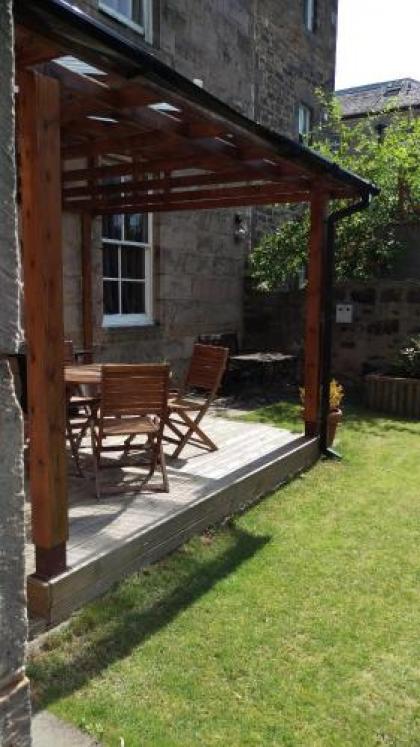 Edinburgh House Hotel - image 12