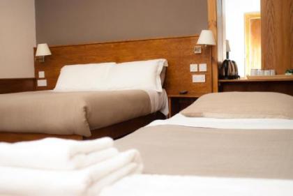 Edinburgh House Hotel - image 4