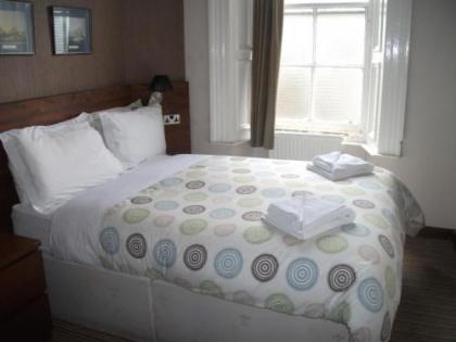 Edinburgh House Hotel - image 9