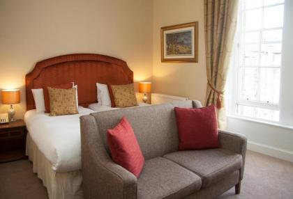 Royal Scots Club - image 5