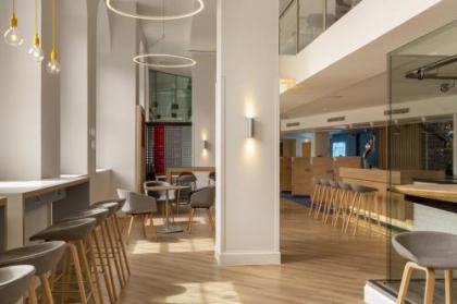 Holiday Inn Express Edinburgh City Centre - image 15