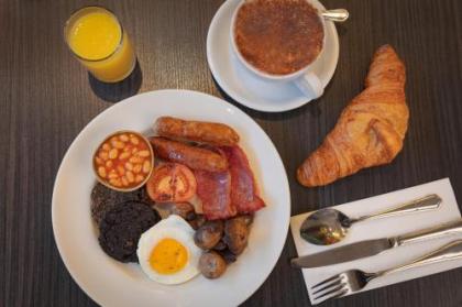 DoubleTree By Hilton Hotel Edinburgh City Centre - image 2