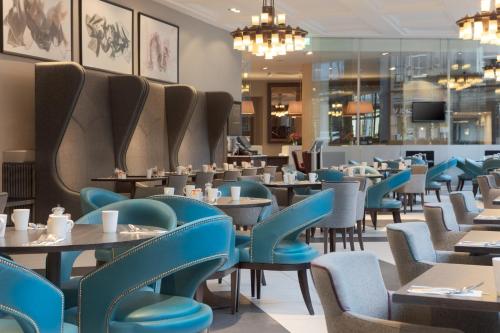DoubleTree By Hilton Hotel Edinburgh City Centre - image 3