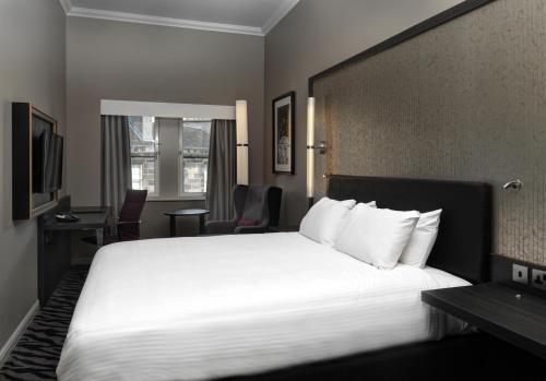 DoubleTree By Hilton Hotel Edinburgh City Centre - image 7