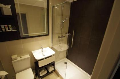 DoubleTree By Hilton Hotel Edinburgh City Centre - image 9