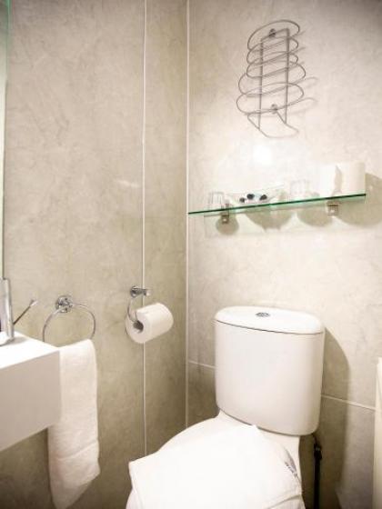 Arden Guest House - image 20