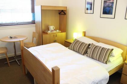 Edinburgh Central Accommodation - image 2