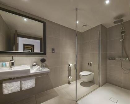 The Glasshouse Autograph Collection by Marriott - image 3