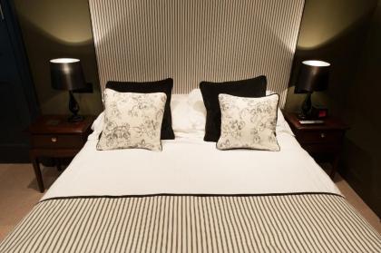 No. 11 Boutique Hotel - image 12