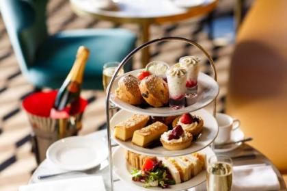 Mercure Edinburgh City - Princes Street Hotel - image 6