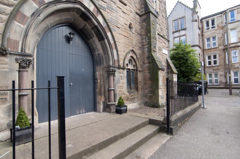 Edinburgh Church Apartments - image 5