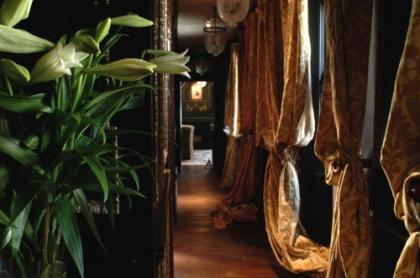 The Witchery by the Castle - image 16