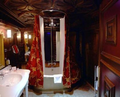The Witchery by the Castle - image 5
