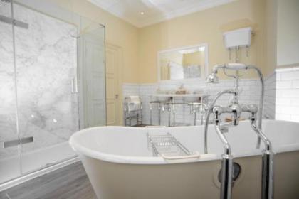 The Raeburn - image 20