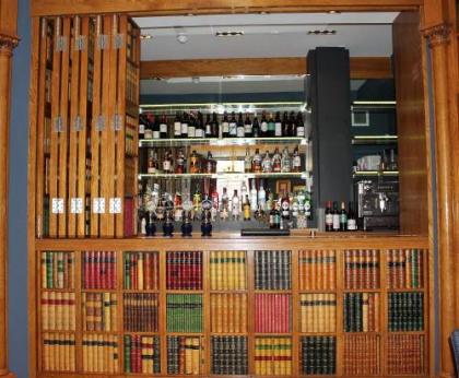The Raeburn - image 3