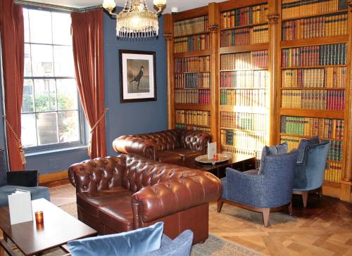 The Raeburn - image 4