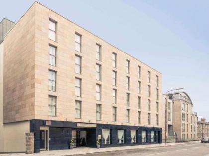 Mercure Edinburgh Haymarket Hotel - image 1