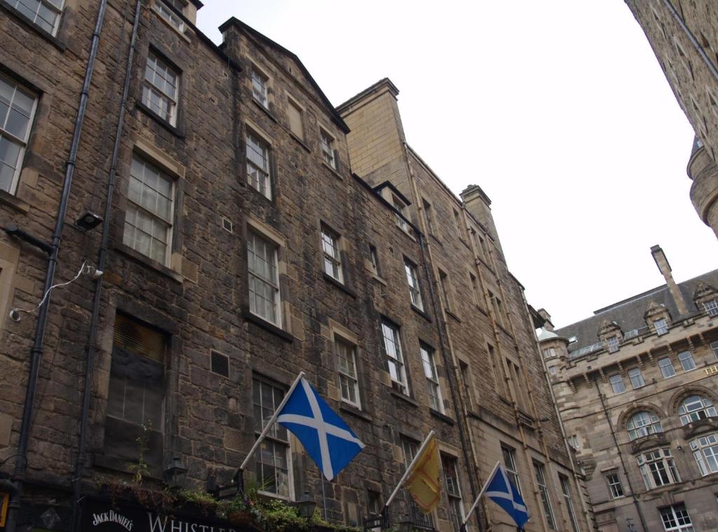 Niddry Street Apartments Edinburgh - main image