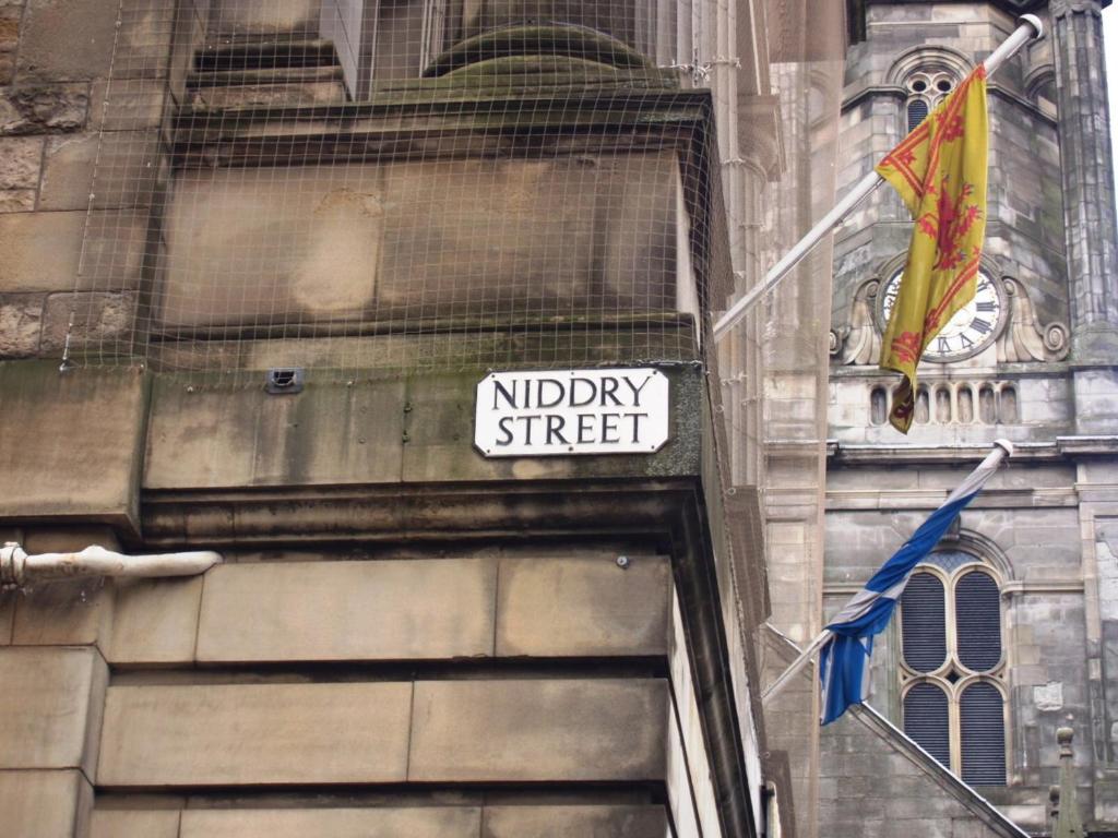 Niddry Street Apartments Edinburgh - image 4