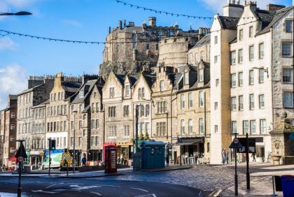 Grassmarket Old Town Boutique Apartment - image 12