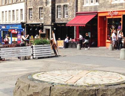 Grassmarket Old Town Boutique Apartment - image 13