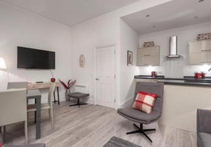 Castle Suite 2 Old Town - image 11