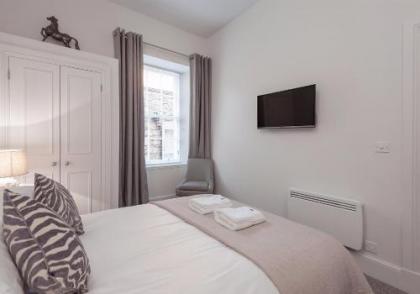 Castle Suite 2 Old Town - image 3