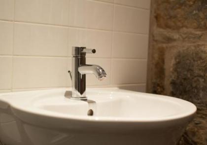 Edmonstone Suite Old Town - image 16