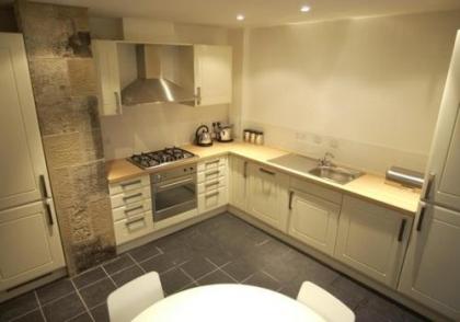 Edmonstone Suite Old Town - image 5