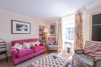 Belford Mews Apartment - image 5