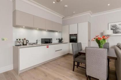 Destiny Scotland - Chisholm Hunter Suites - image 12