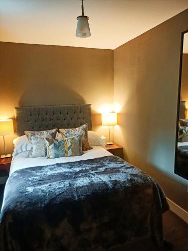 Six Brunton Place - image 2