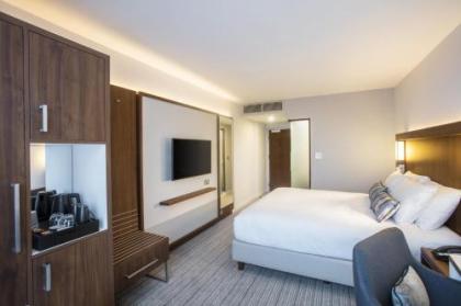 Courtyard by Marriott Edinburgh West - image 4