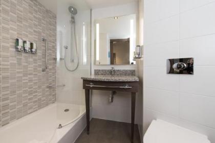 Hampton By Hilton Edinburgh West End - image 18